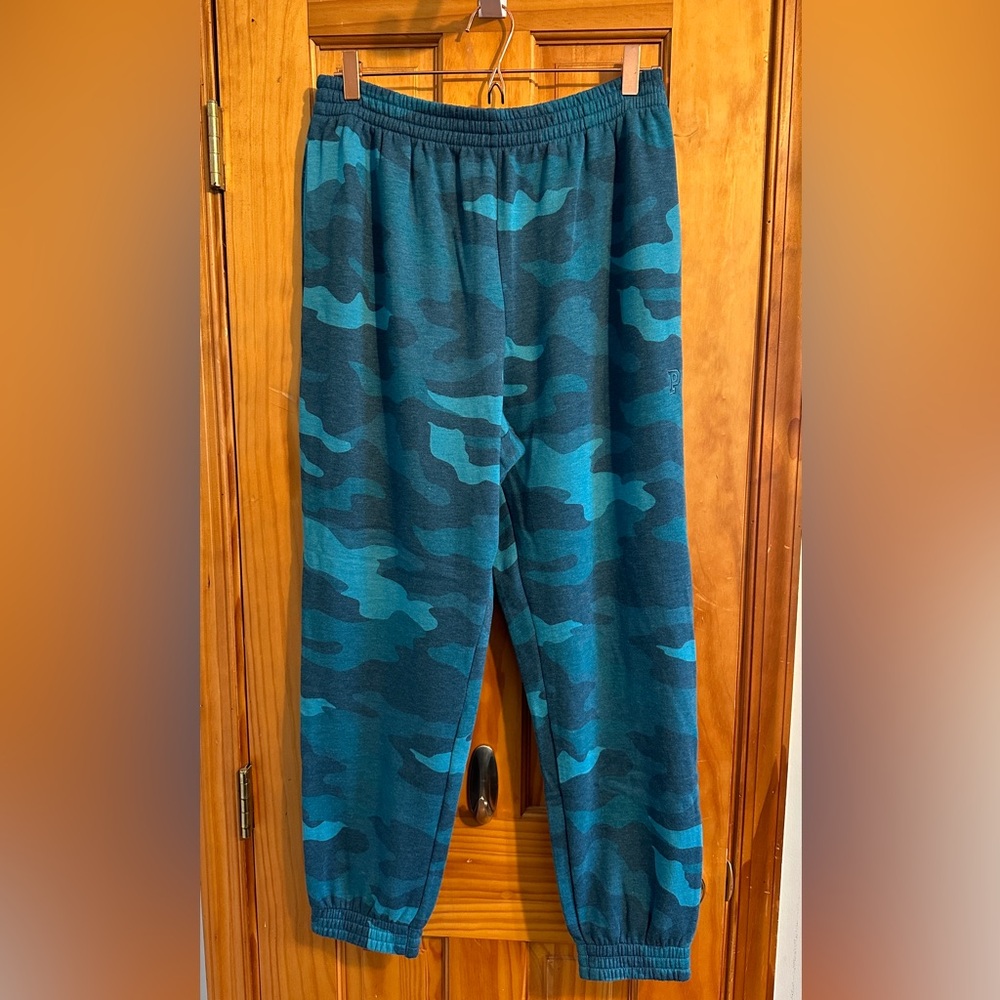 Victoria’s Secret PINK High Waisted Camo Sweatpants
